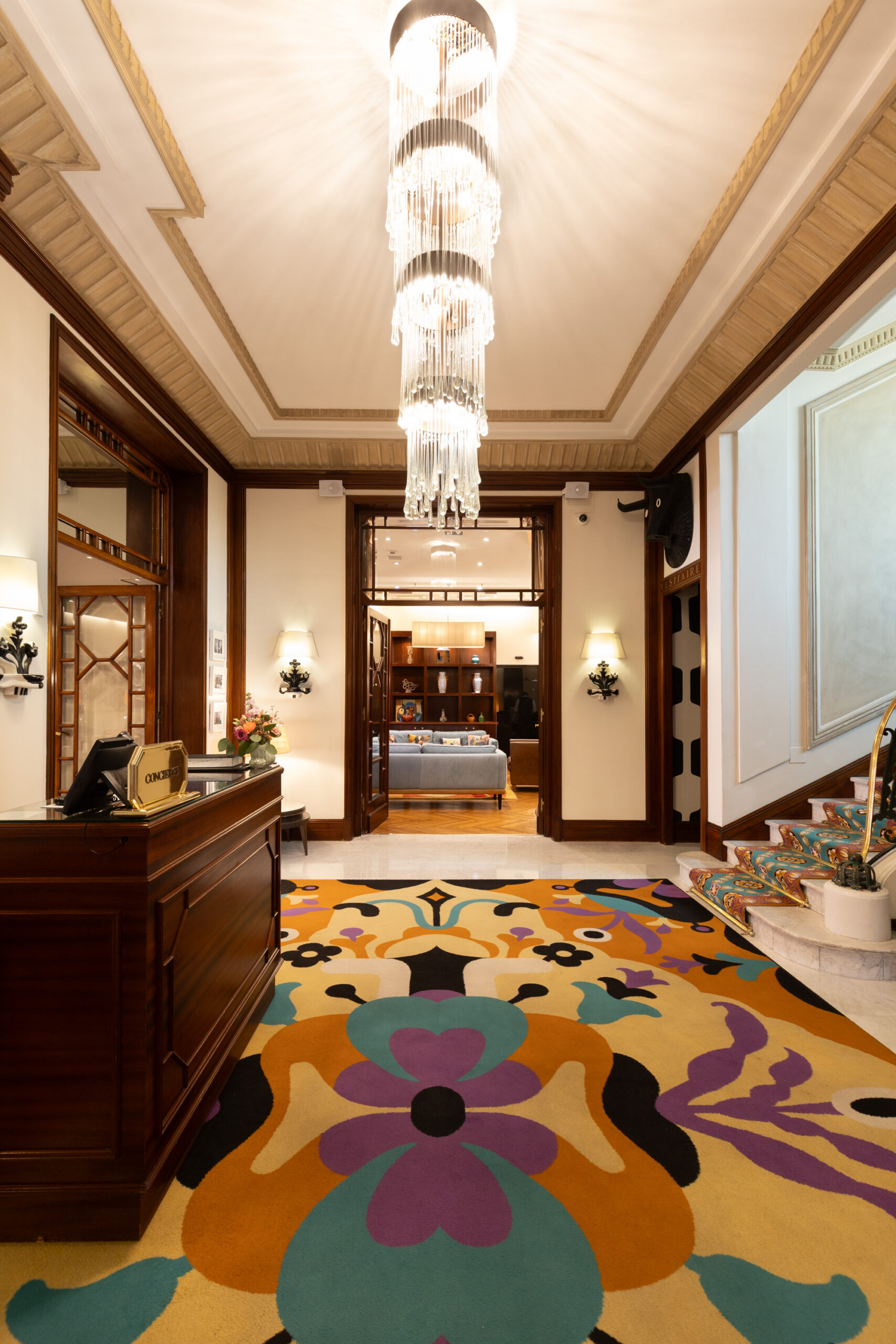Hotel Juana Lobby 3 scaled